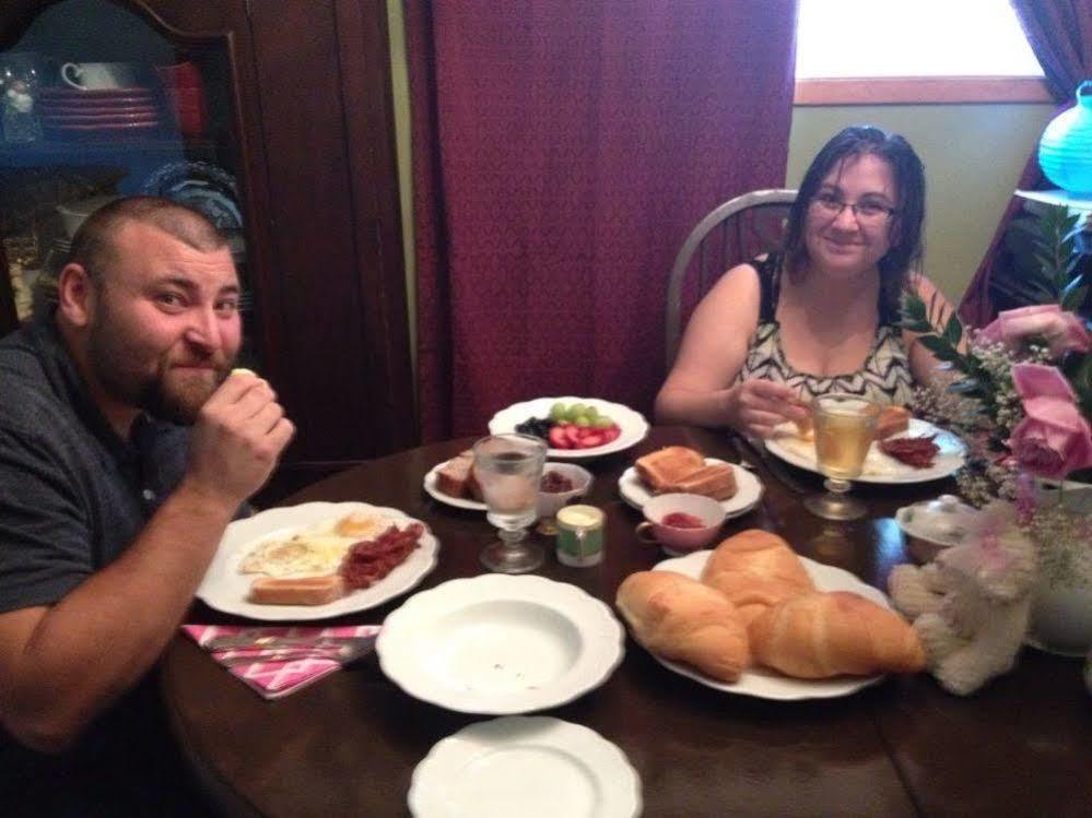 Creemore Emily'S Place B&B מראה חיצוני תמונה
